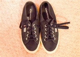 Women's Shoes & Boots