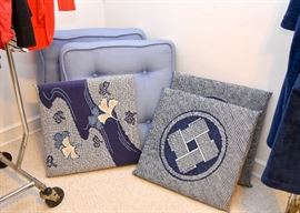 Floor Pillows / Cushions