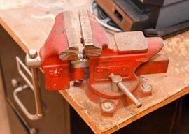 Bench Vise
