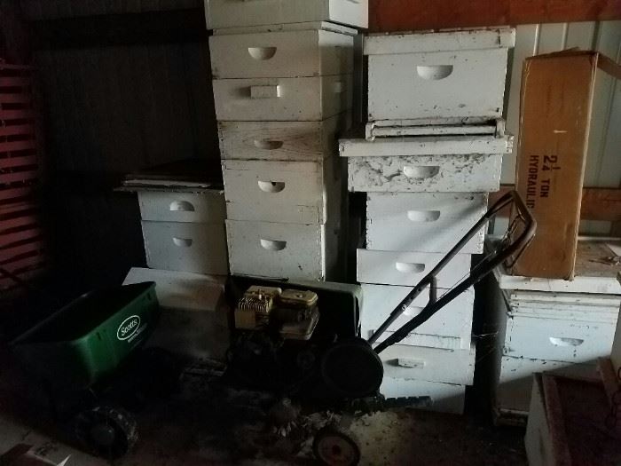 GENE ENGEMANN ESTATE AUCTION in Dutzow, MO starts on 6/17/2017