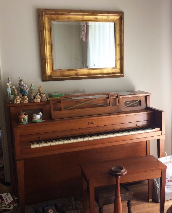 Piano with bench, Antique ashtray stand, mirror, porcelain figurines