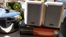 speakers