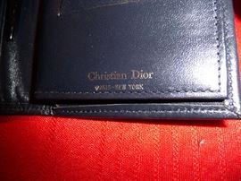 STAMP ON WALLET (IN BOX FROM SAKS 5TH AVENUE)