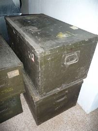 VINTAGE TRUNKS