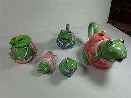 FROG TEA SET