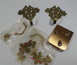 BRASS KNOBS / HOOKS