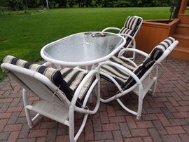 PATIO TABLE WITH 3 CHAIRS
