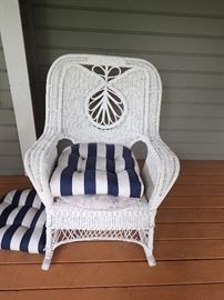 PATIO WICKER ROCKER