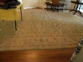 Large Persian Rug. Hand made. Wool