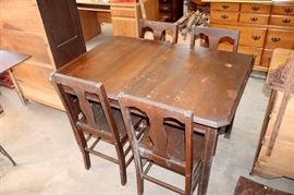 Vintage table and 4 chairs