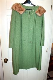 Vintage coat with mink fur collar