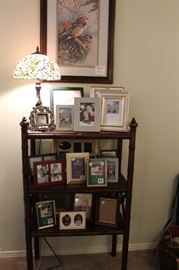 Tiffany style lamp, Audobon style print, picture frames