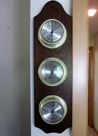 Nice weather station by Taylor.  Temperature, barometer, humidity.