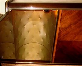 Blaupunkt Valencia Deluxe console stereo.  Mini bar with tufted walls, mirrored bottom, side storage for records, radio does not change channels, turntable works and sounds great. Cabinet in great condition.