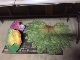 Yard Art - Fountain Leaf