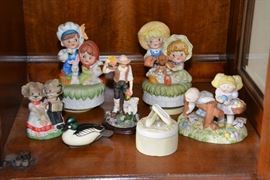 Figurines