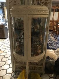 Antique vitrine 