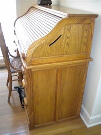 Centennial roll top desk