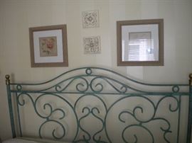 Kingsize metal ornate headboard