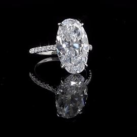 Appraised Retail Value: $850,000.     Asking:  $450,000.  Platinum 5.64 ct oval diamond ring,  GIA certificate number# 1146993026,  D/Internally Flawless type IIa.   - Call 800-289-2850 for a private appointment to view this item.  THIS ITEM IS IN A BANK VAULT FOR INSURANCE REASONS.  IT WILL NOT BE ON-SITE.
