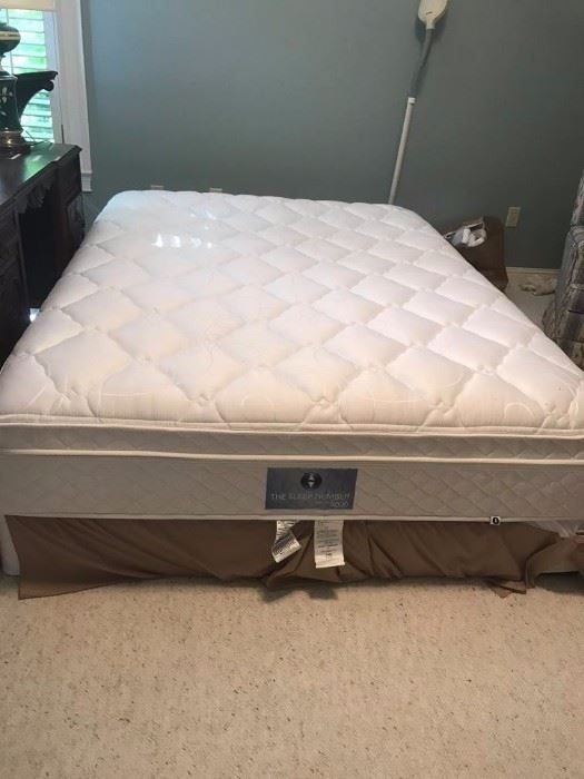 #7 Sleep Number 5000 queen size bed mattress set $500