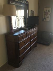 Ashley Dresser and Mirror