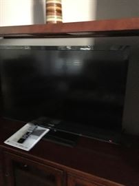 46" Hitachi LED HDTV