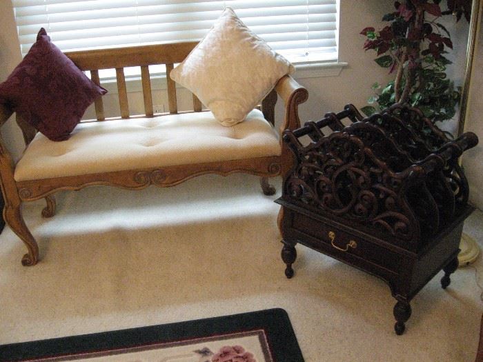 Butler Bench, one of the several Really Nice Bench's  in this home, Nice Side Table... 