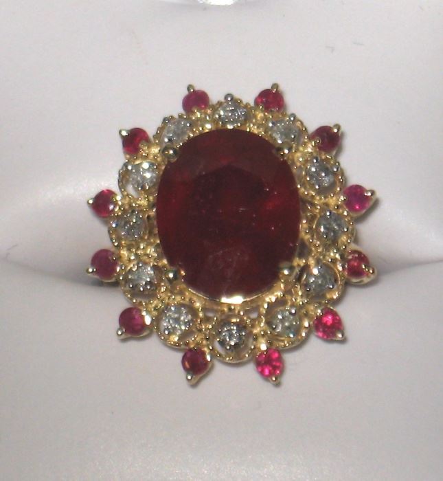 SPRING ART GLASS AUCTION in Yukon, OK starts on 5/18/2017