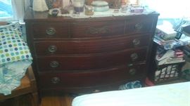 chest of drawers