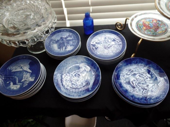 tons of blue collector plates