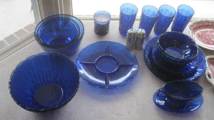  Avon crystal by Arcoroc in France-Royal Sapphire  cobalt blue: 2 large bowls, 4 glasses, 4 salad plates, 4 salad bowls, divided round serving plate, Anchor Ovenware mixing bowl set- 