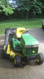 John Deere lawn tractor- one owner, garaged