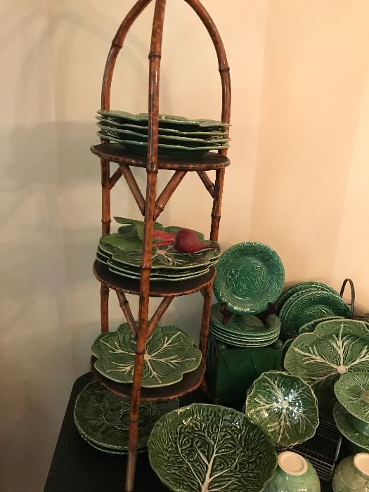 Green is the color. A very nice selection of vintage tableware 