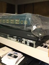  Cisco network equipment 2501,2500