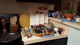 Assorted Kitchen Items