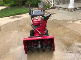 HONDA SNOWBLOWER HS928- ASKING $1,200
MSRP $2,469