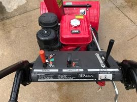HONDA SNOWBLOWER HS928- ASKING $1,200
MSRP $2,469
