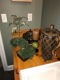 VARIOUS HOME DECOR'