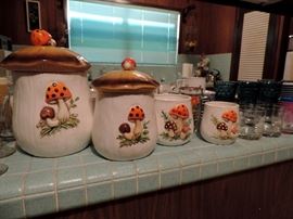 Mushroom Canister Set
