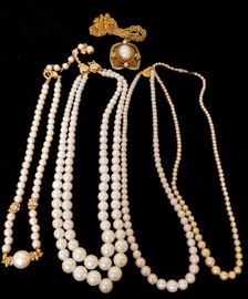 Costume Jewelry Pearls