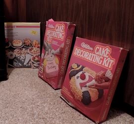 Cake Decorating Kits
