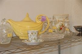 yellow tea pot