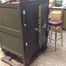 Vintage safe