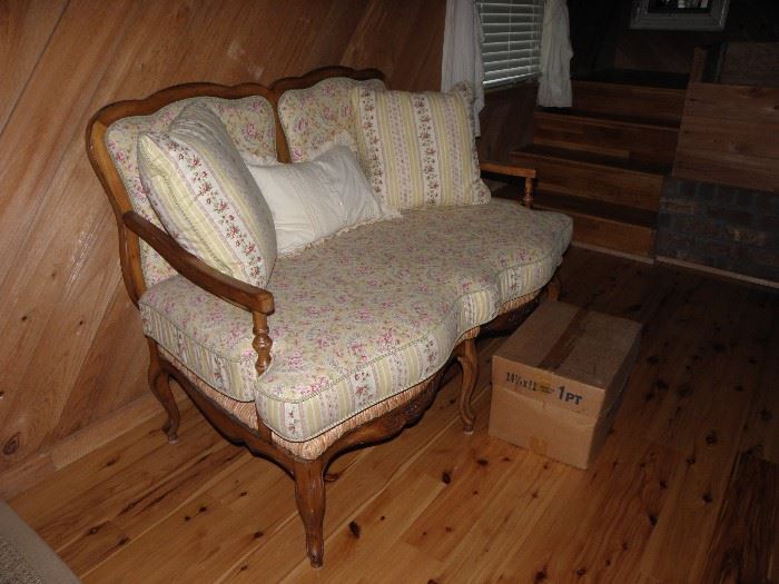 Hickory Hill Country French calico settee.