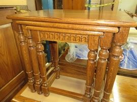 ROYAL CHARTER OAK NESTING TABLES
ETHAN ALLEN
