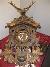 36" VERY LARGE CUCKOO CLOCK MUSICAL 8 DAY MOVEMENT
BLACK FOREST