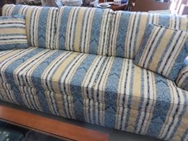 STRIPED 3 CUSHION SOGA
ETHAN ALLEN
