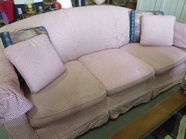 RED & WHITE SLIP COVER SOFA
