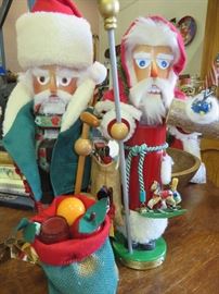  BAVARIAN SANTA NUTCRACKER   STEINBACK 
  FATHER XMAS NUTCRACKER   STEINBACK 
